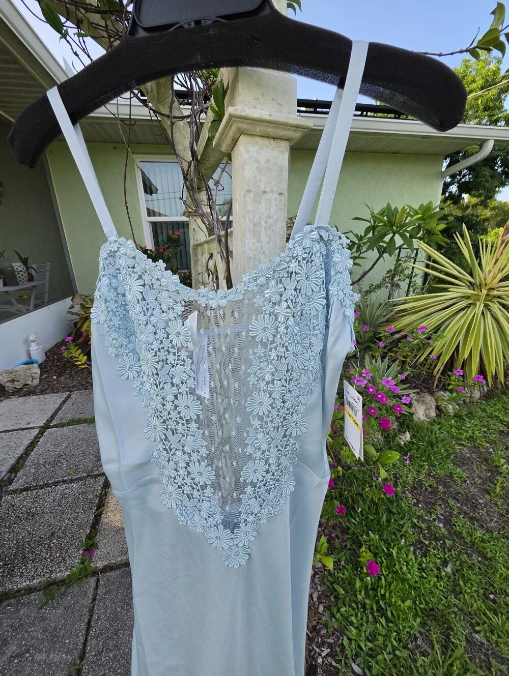 NEW Flora Nikrooz Showstopper Long Chemise Ice Flow Medium